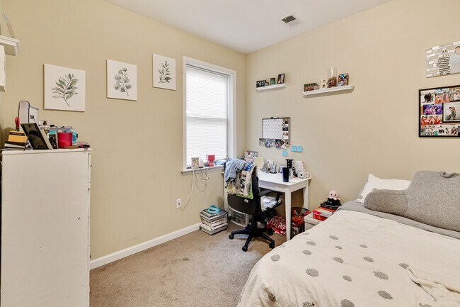 Photo - 1816 N 17th St Unit C