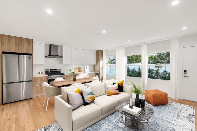 Photo - 1022 Pacific St