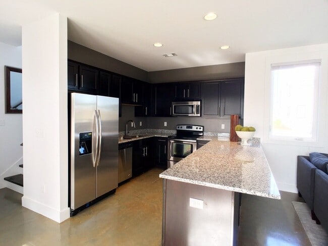 Photo - 509 30th Ave E