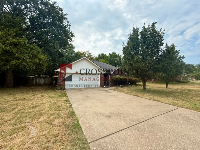 205 Charles Dr