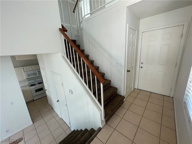 Building Photo - 3241 Symphony Dr Rental