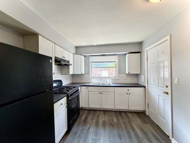 Photo - 122 N Menard Ave Unit 122 N Menard Ave -  1A