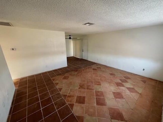 Photo - Well-maintained 2-bedroom, 1-bath home located near the 29 Palms Marine Base and Tortoise Rock Ca...