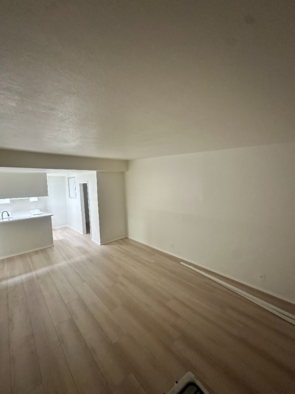 Photo - 7040 Haskell Ave Unidad 211