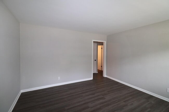 Photo - 155 Delmont Dr