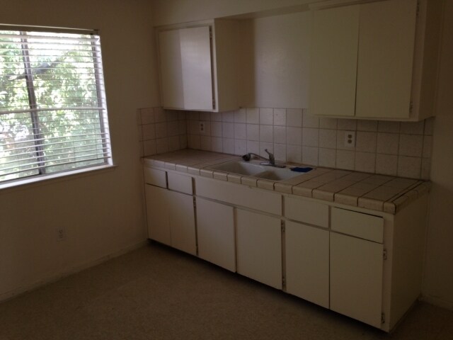 Photo - 1440 Grove St