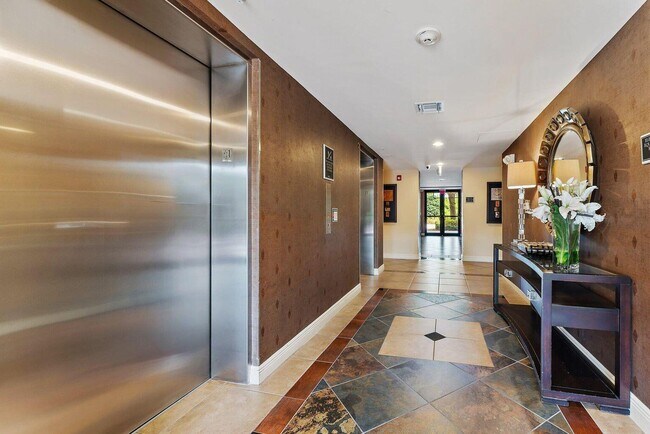 Photo - 4905 Midtown Ln Unit 2104