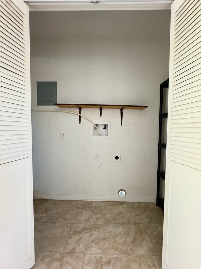 Photo - 216 San Clemente St Unidad C