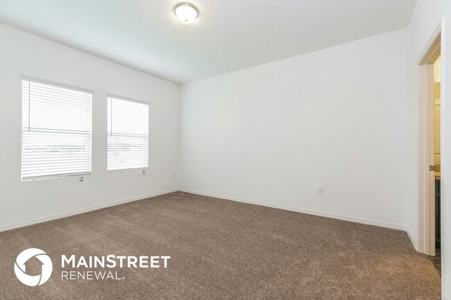 Photo - 194 Hidden Lk Lp