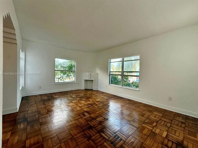 Photo - 4035 Meridian Ave Unit 206