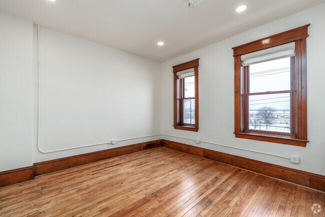 2BR, 1BA - 860SF - Living Room