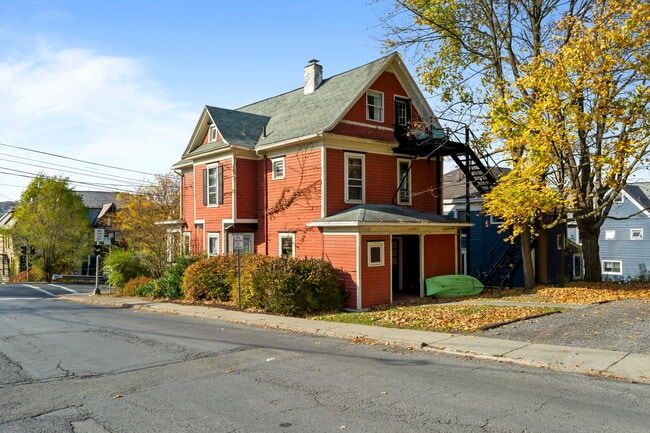 Photo - 517 S Aurora St