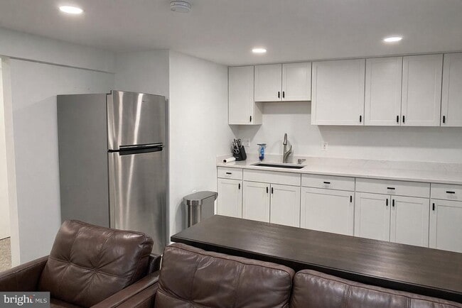 Photo - 7416 Rhondda Dr