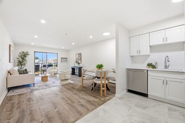 Photo - 595 Revere Beach Pkwy Unit 40