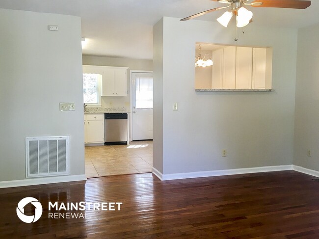 Photo - 4631 Candlewyck Way