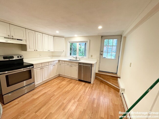 Photo - 16 Greenwich St Unidad 1