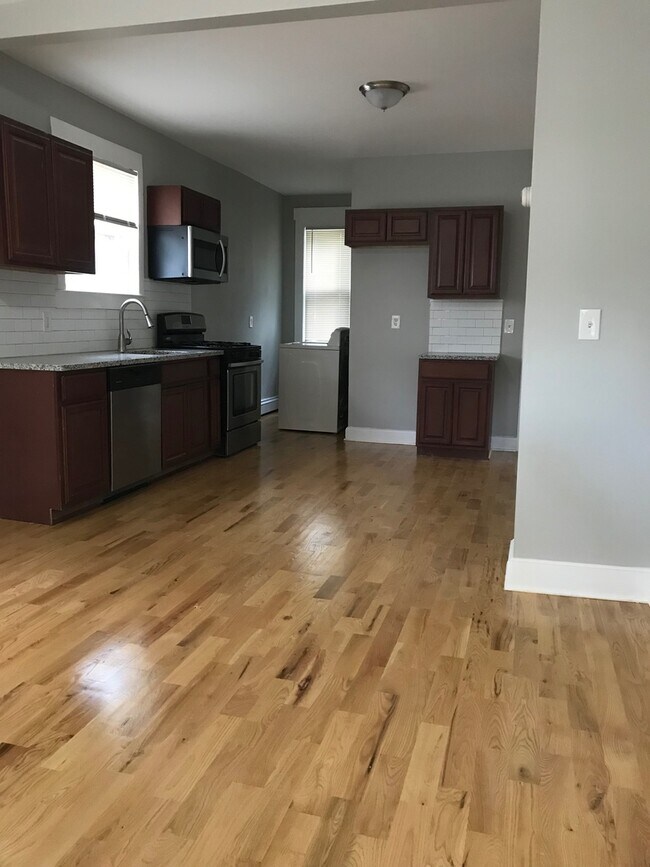 Photo - 215 English St Unit 1st Fl