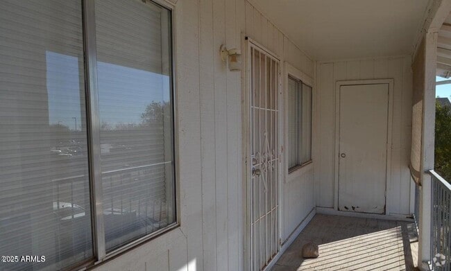 Building Photo - 111 S Outpost Rd Unit 4 Rental