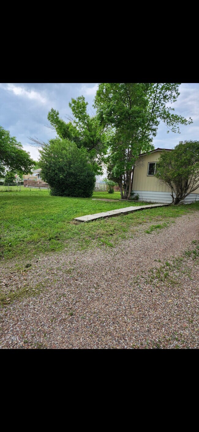 1923 Chicago Ave House House Rental in Black Eagle, MT