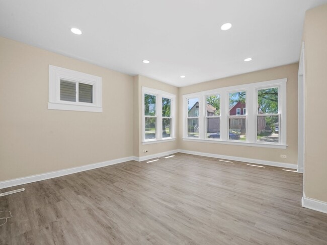 Photo - 811 S 7th Ave