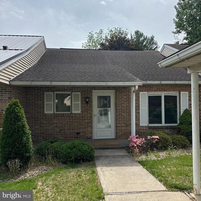 Photo - 1186 Westgate Dr Townhome