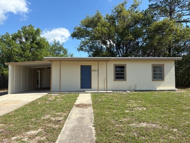 Building Photo - Totally Remodeled Deltona Beauty - CALL SH... Rental