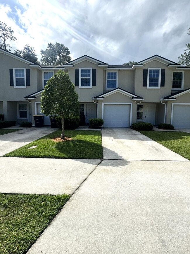 3BR/ 2.5BA TOWNHOME With Garage - Timmerma... - 3BR/ 2.5BA TOWNHOME With Garage - Timmerma...