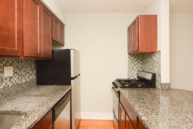 Photo - 450 W Barry Ave Unit 205