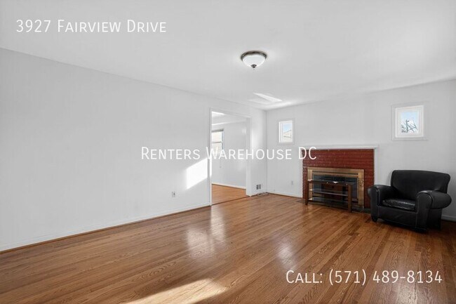 Photo - 3927 Fairview Dr