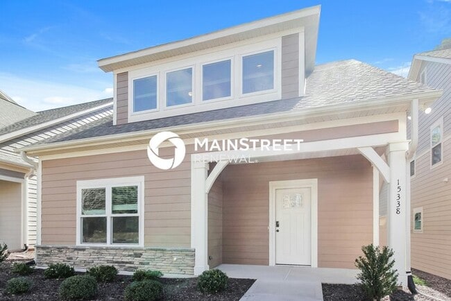 Photo - 4 Bedroom Pet-Friendly Home in Huntersville, NC with Main Street Renewal