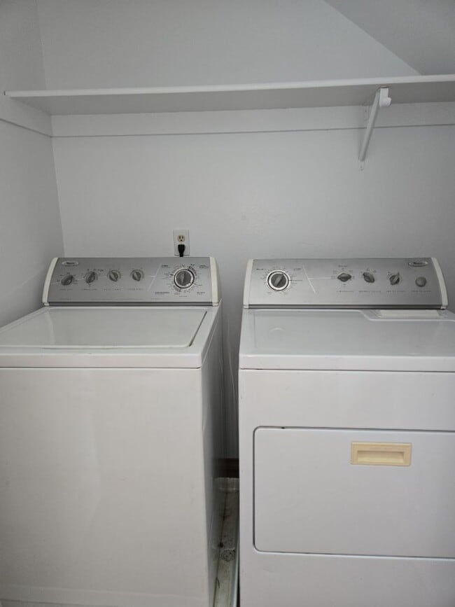 Photo - Charming 3-Bedroom, 2-Bath Townhouse for Rent in Ashland!