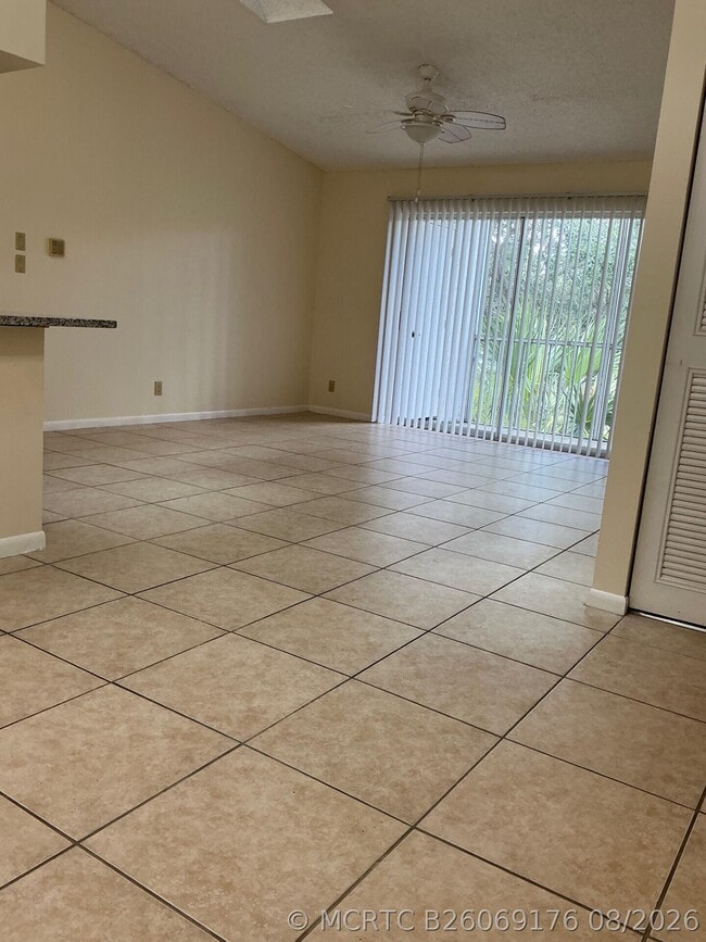 Photo - 2506 SE Anchorage Cove Unit C-3