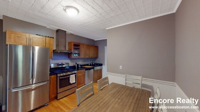 Building Photo - 173 Rindge Ave Unit 2L
