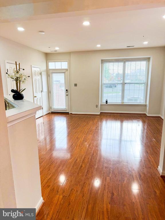 Photo - 5211 Duke Ct