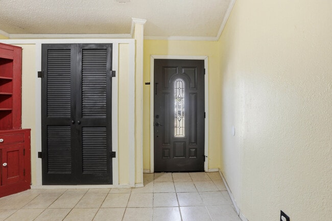 Photo - 1328 Hazelwood Dr