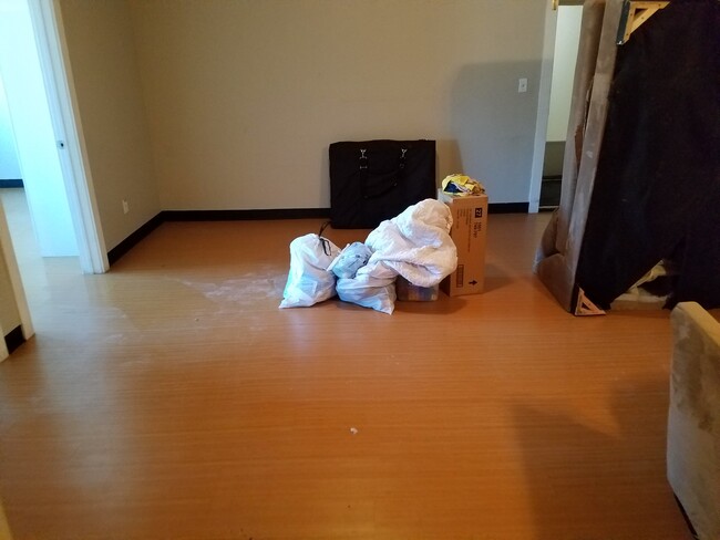 Photo - 1526 S State St Unidad Apt B 2 Bed up