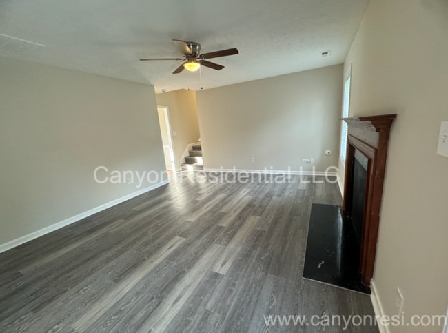 229 Lakeside Rd
