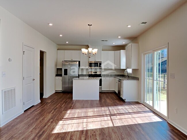 Photo - 624 Hamilton Park Dr