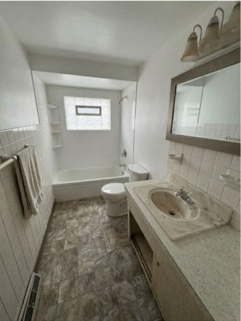 Photo - 12920 Garland Ave Unidad Up