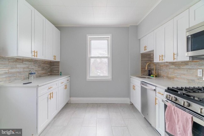 Photo - 723 Hamilton Ave