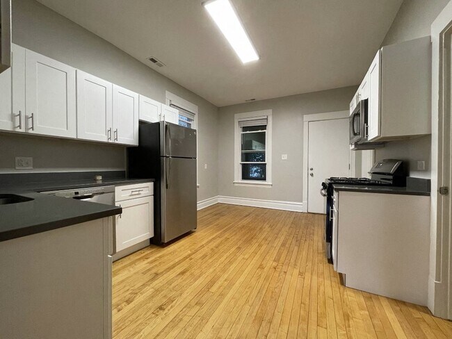 Large kitchen with plenty of counter space