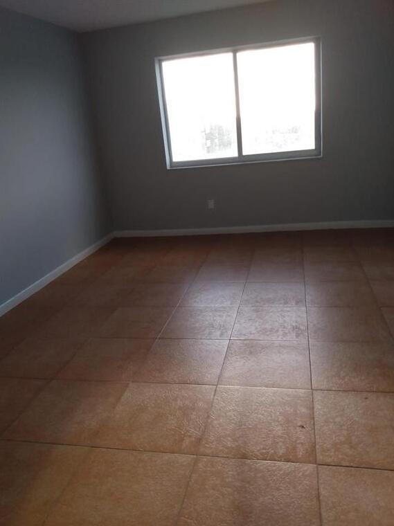 Photo - 8001 Crespi Blvd Unidad 5c