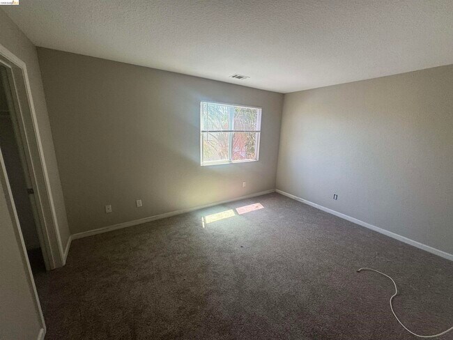 Photo - 5575 Sunview Ct