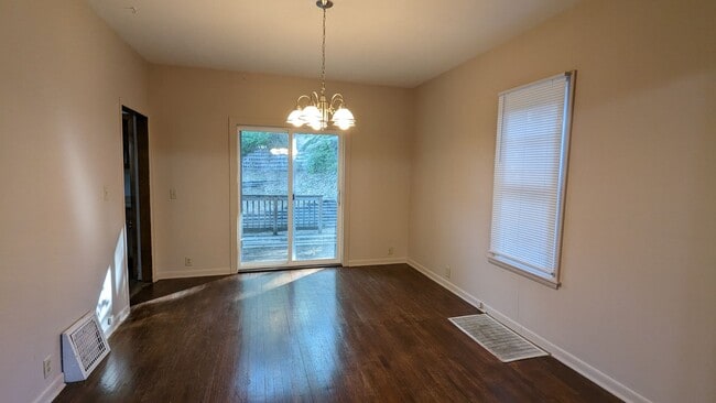 Photo - East End home near hospital, restaurants, ...