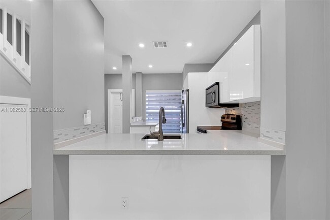 Photo - 358 SW 122nd Ave