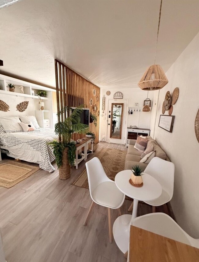 Photo - 309 Crocus Terrace Unit 9