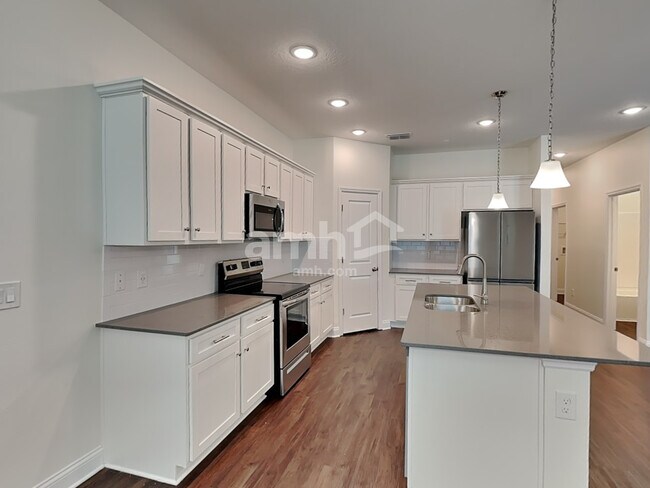 Photo - 6190 Little Blf Cir