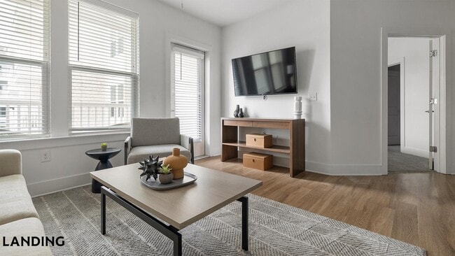 Photo - 5209 Craftsman Dr Unidad 100-226