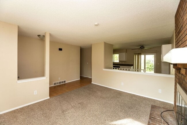 Photo - Great 4 bedroom Ranch style home!