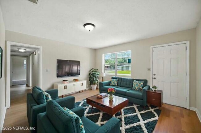 Photo - 1841 Debutante Dr